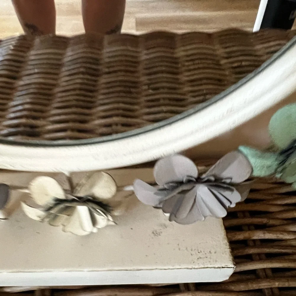 Vintage Metal Flower Framed Stand Mirror – 20” Round